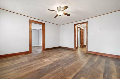 Living - 712 S Ash St, Harrison, AR 72601 photo 1 of 3