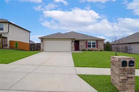 2403 Hickory Wood Ave, Lowell, AR 72745