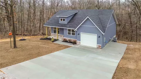 15 Whithorn Dr, Bella Vista, AR 72715