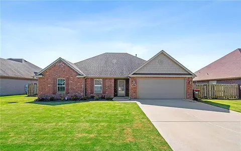 783 Amethyst Ave, Springdale, AR 72764