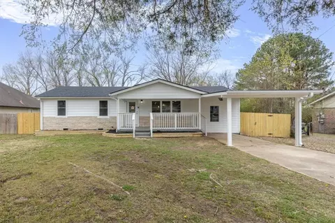 306 S Ozark St, Prairie Grove, AR 72753