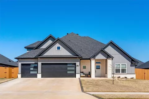 540 Bronco St, Centerton, AR 72719