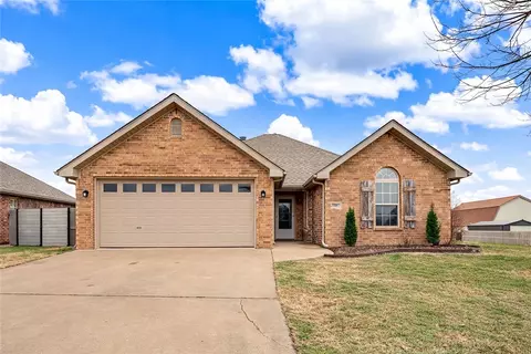 581 Tamarron Dr, Centerton, AR 72719