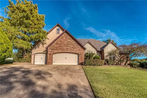 1903 Daly Dr, Harrison, AR 72601 photo 2