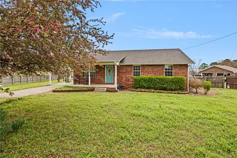500 Upper Mcguire Loop, Russellville, AR 72802
