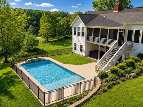 8151 Spanker Ridge Dr, Bentonville, AR 72712