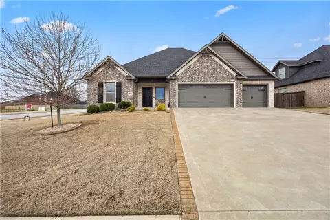 502 SW Ramsey Ln, Bentonville, AR 72712