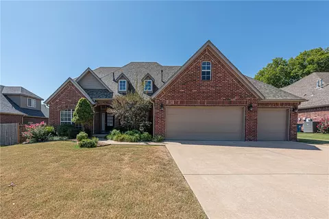 4705 SW Merlin St, Bentonville, AR 72713