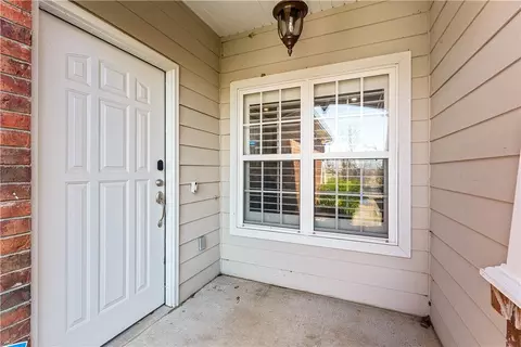 Exterior - 914 S Dixson St, Rogers, AR 72758 photo 5 of 6