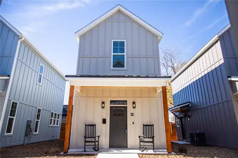 648 W Price Ave, Springdale, AR 72764