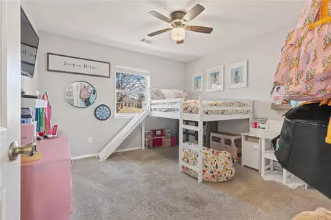 Bedroom - 1209 Majors Ave, Harrison, AR 72601 photo 3 of 5