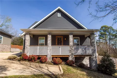 2983 N Old Wire Rd, Fayetteville, AR 72703