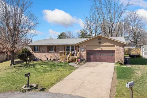 1 Skyline Cv, Harrison, AR 72601
