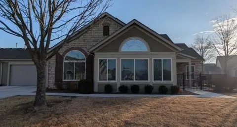 2407 Coues Cv, Bentonville, AR 72713