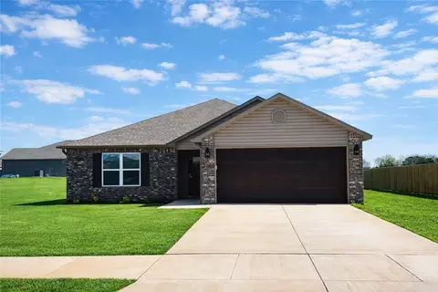 2660 Reynolds St, Pea Ridge, AR 72751