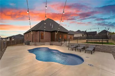 Exterior - 8005 W Bancroft, Rogers, AR 72758 photo 6 of 6