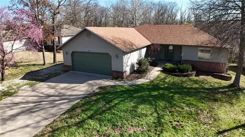9 Piccadilly Ln, Bella Vista, AR 72714