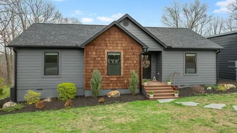 1864 1st Ave, Gravette, AR 72736