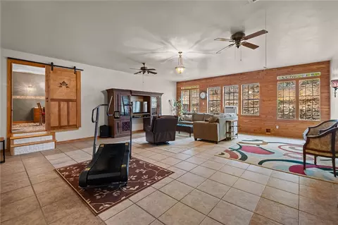 Living - 2000 Lakeshore Ln, Mansfield, AR 72944 photo 3 of 4
