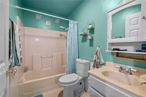 Bath - 2000 Lakeshore Ln, Mansfield, AR 72944 photo 4 of 4