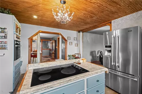 Kitchen - 2000 Lakeshore Ln, Mansfield, AR 72944 photo 4 of 4