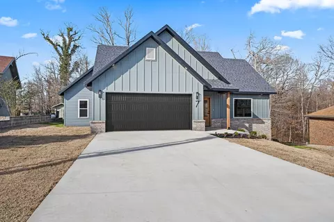7 Lockerbie Cir, Bella Vista, AR 72715