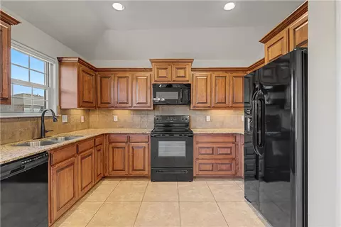 Kitchen - 703 Olivia Ln, Centerton, AR 72719 photo 1 of 3
