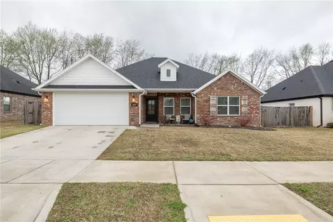 4035 E Riverdale Dr, Fayetteville, AR 72701