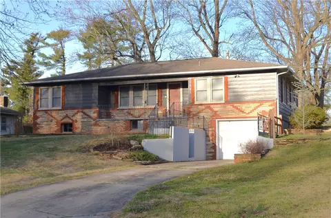 100 Martin Dr, Harrison, AR 72601