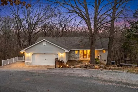 6 Wards Ln, Bella Vista, AR 72715