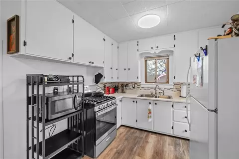 Kitchen - 428 39th St, Fort Smith, AR 72903 photo 3 of 3