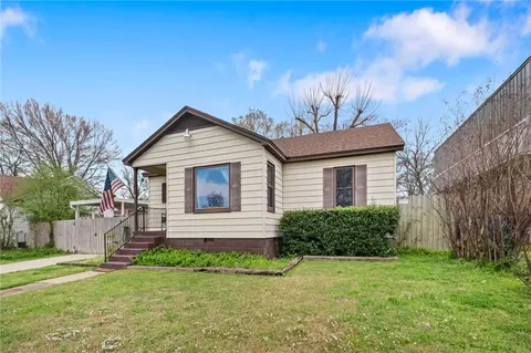 Exterior - 428 39th St, Fort Smith, AR 72903 photo 2 of 9