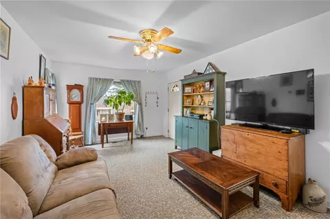 Living - 428 39th St, Fort Smith, AR 72903 photo 2 of 2