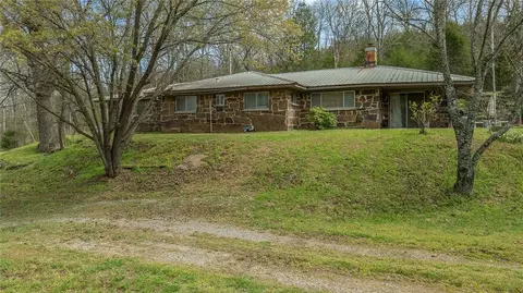 17180 Winn Creek Rd, Winslow, AR 72959
