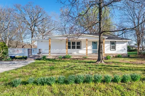 134 Mcculloch St, Pea Ridge, AR 72751
