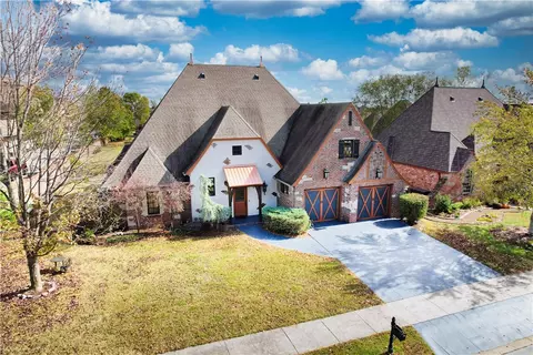 301 SW Beaujolet St, Bentonville, AR 72712