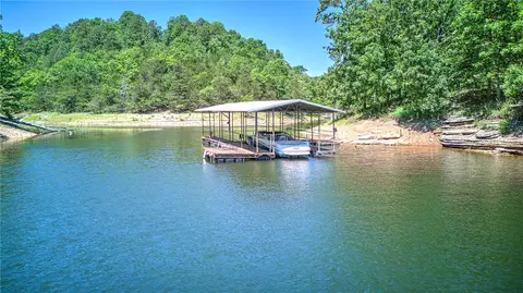 8379 Chestnut Dr, Rogers, AR 72756
