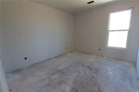 Bedroom - 17110 Malico Mountain Rd, West Fork, AR 72774 photo 4 of 4