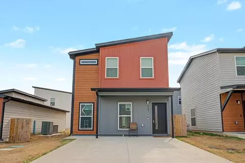 901 Tennessee Ave, Bentonville, AR 72713