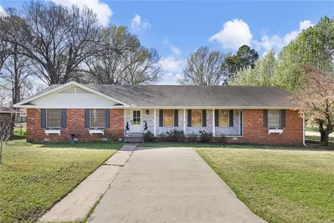 200 E 6th St, Russellville, AR 72801