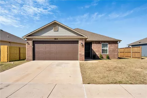 3710 S 2nd Pl, Rogers, AR 72758