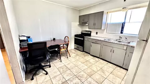 Kitchen - 2000 A B Dee Ave, Springdale, AR 72762 photo 3 of 3