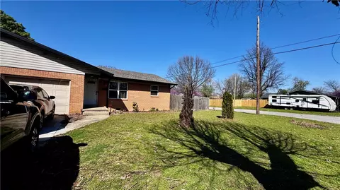 2000 A B Dee Ave, Springdale, AR 72762