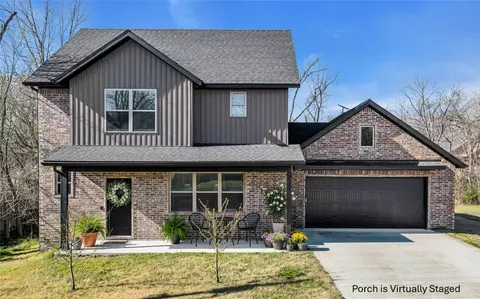 11 Hillswick Dr, Bella Vista, AR 72715