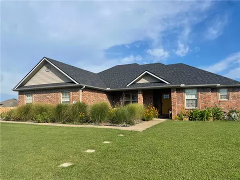 706 Sedgwick Dr, Prairie Grove, AR 72753