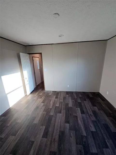 Bedroom - 207 Hawkeye Ln, Harrison, AR 72601 photo 5 of 7