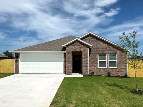 522 Nevada St, Farmington, AR 72730