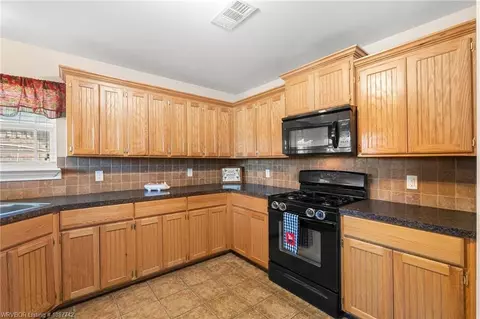Kitchen - 437 Riley Dr, Alma, AR 72921 photo 1 of 3