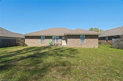 Exterior - 437 Riley Dr, Alma, AR 72921 photo 4 of 5