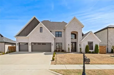 4203 S 87th Pl, Bentonville, AR 72713